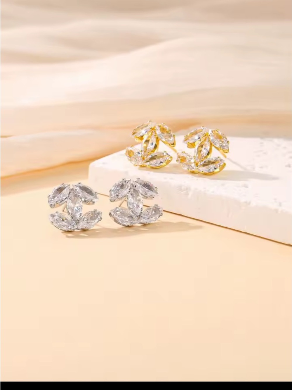 Double C multi stone luxury fashion earrings - Picture 4 of 7